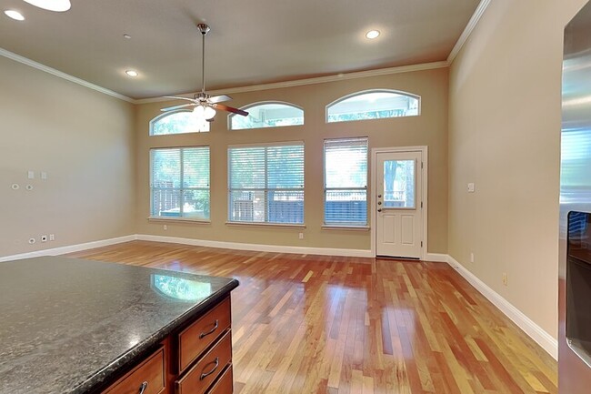 Photo - 2988 Sicily Way Unit #903