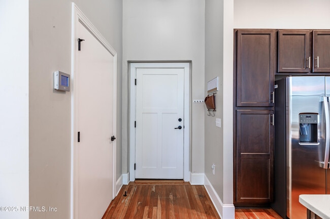 Building Photo - 2525 College St Unit 1101