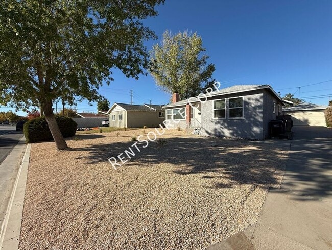 Photo - 44415 Lowtree Ave