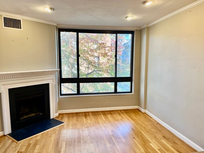 Photo - 3825 Davis Pl NW Unit 202