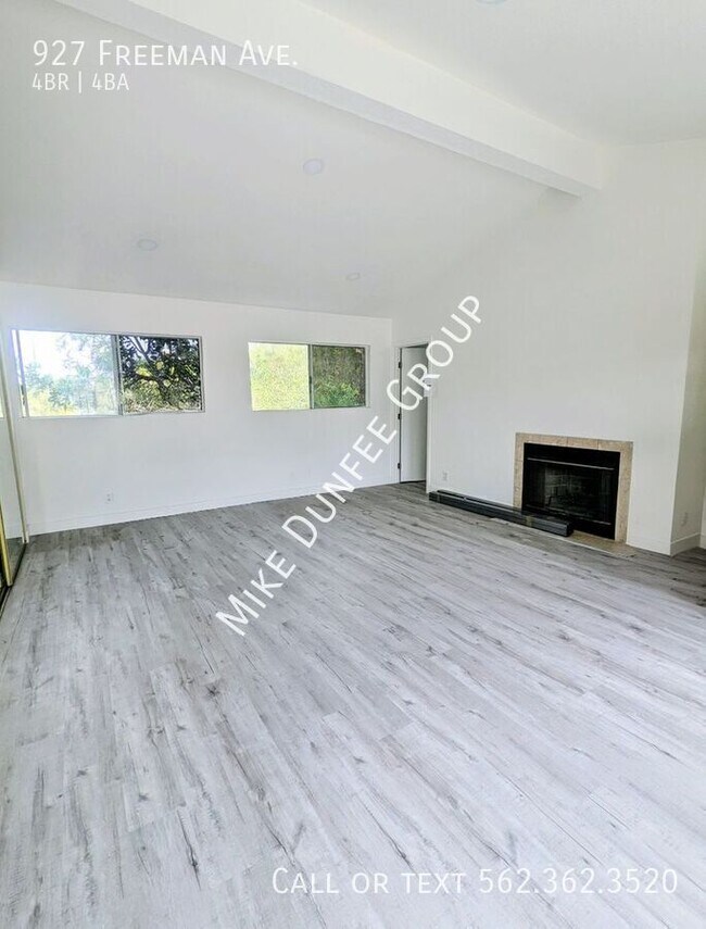 Photo - 927 Freeman Ave