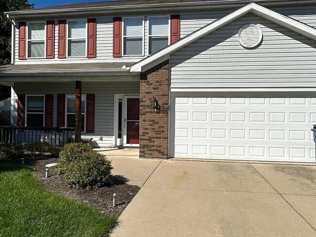 Building Photo - Spacious 2-story house in West Lafayette