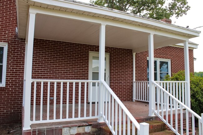 Photo - 5941 B Hornes Church Rd