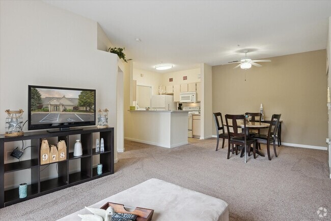 Building Photo - Quail Hollow at the Lakes Rental