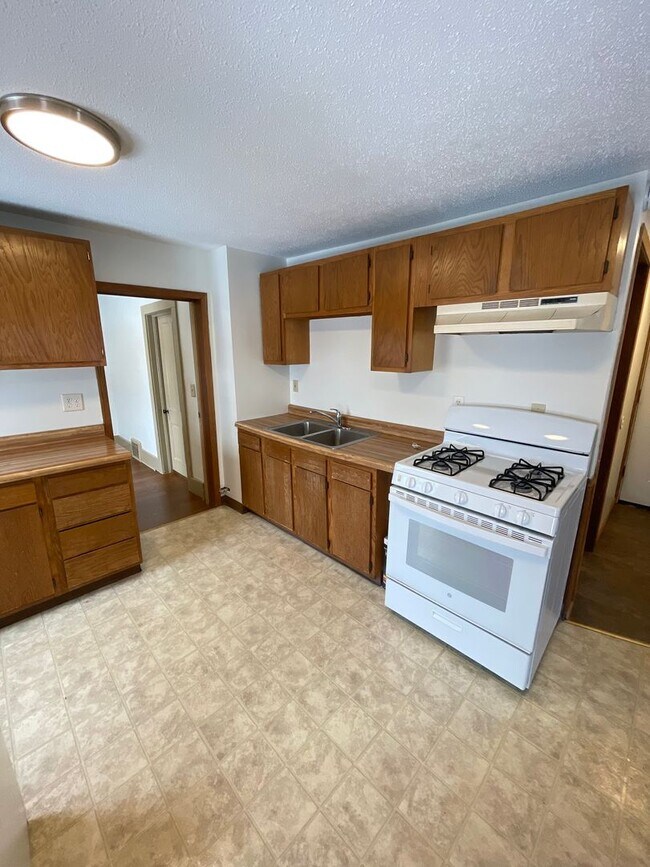 Photo - 217 N 25th Ave W Unit 2