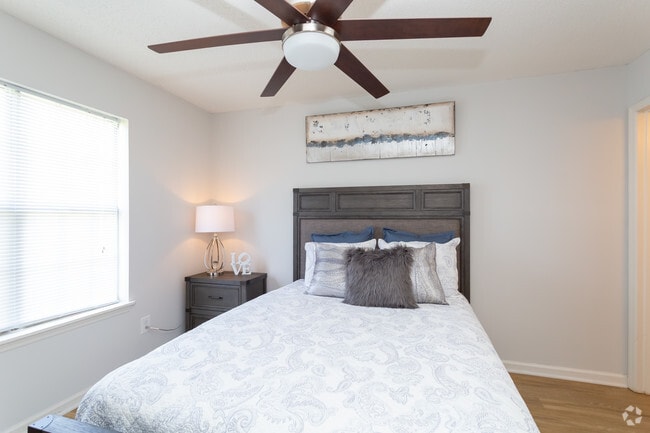 Photo - Meridian Village