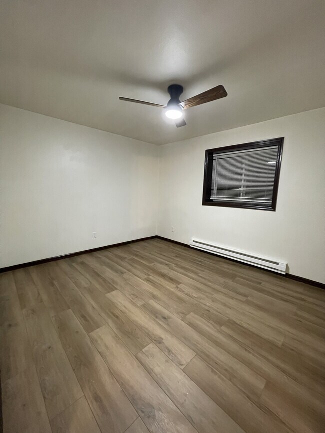 2241 Luann Ln