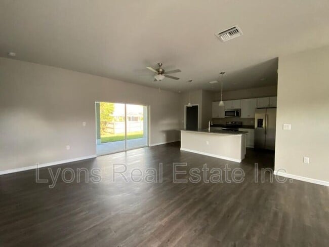 Photo - 23204 Frederick Ave