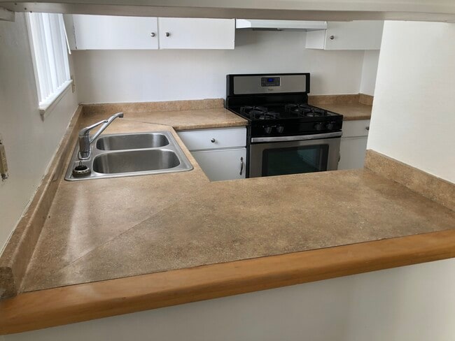 Photo - 13000 Dronfield Ave