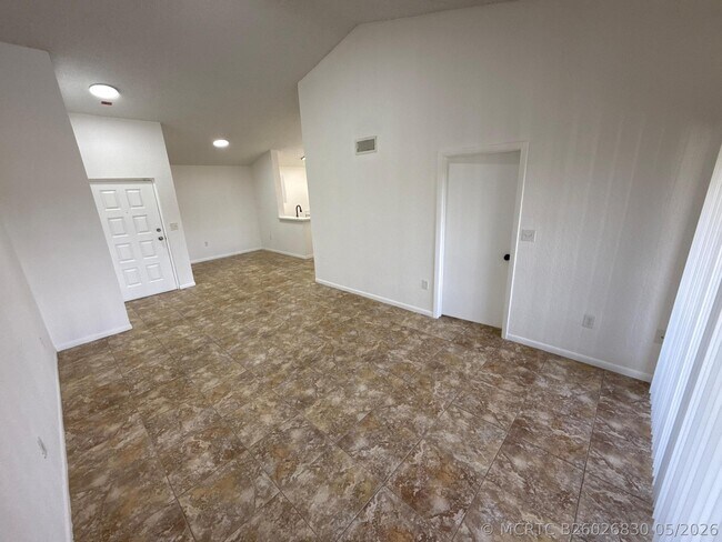 Photo - 2851 N Oakland Forest Dr Unit 307