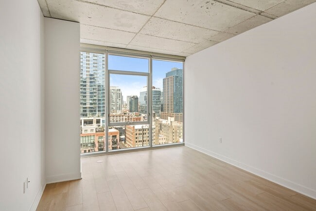 Photo - 299 W Illinois St Unit 1311