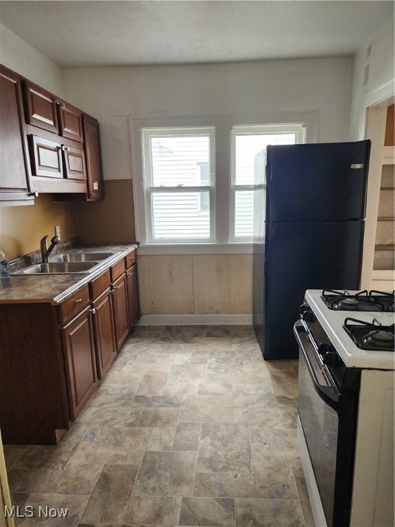 Photo - 820 Helmsdale Rd Unit 820