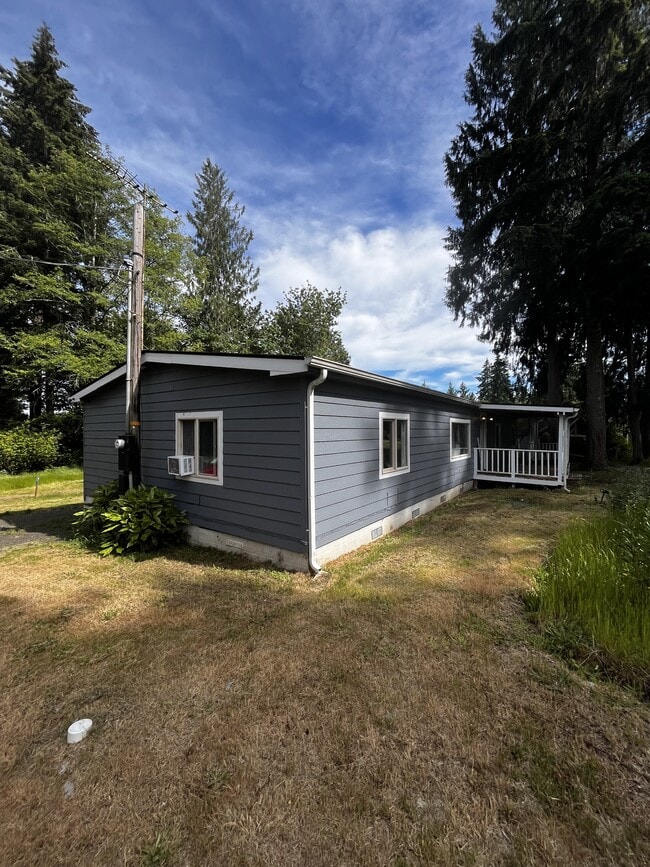 Photo - 101 E Wood Ln