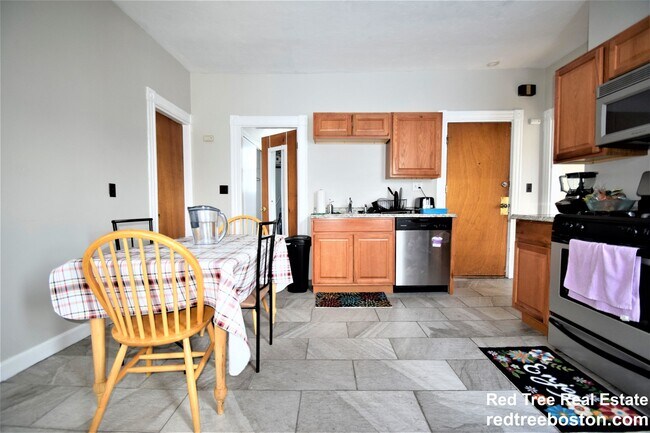 Photo - 201 Hillside St Unit 3