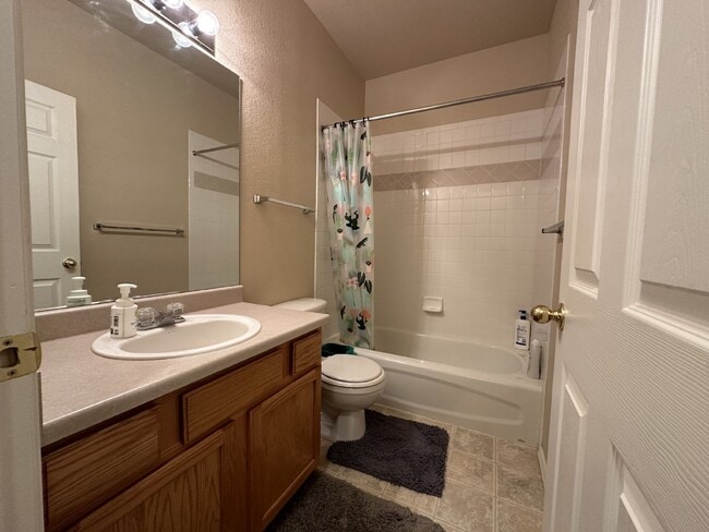 Photo - Beautiful home in Villege For Rent, Comfortable Living in a Convenient Central Location Unit 7