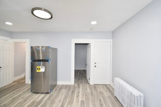 Photo - 30 Day St Unidad 2