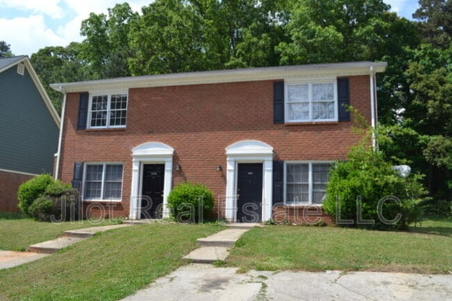 Building Photo - 5233 Ridge Forest Dr