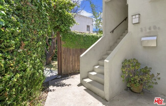 Building Photo - 2140 20th St Rental