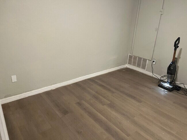 Photo - The Tiger's Den Apartments