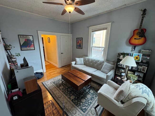 Photo - 12 Claremon St Unidad #1