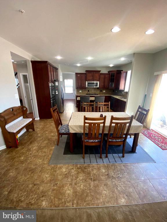 Photo - 2716 Lake Forest Dr