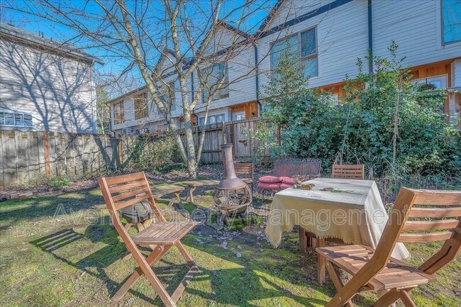 Photo - 3028 N Williams Ave