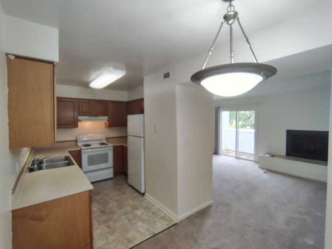 Building Photo - 600 Reusens Rd Rental