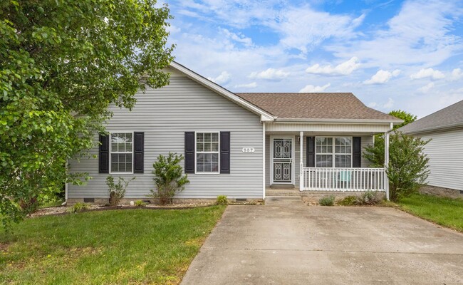 Photo - 557 Oakmont Dr House