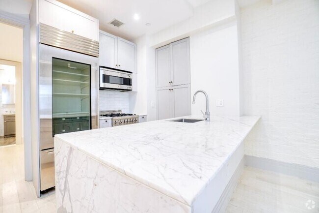 Building Photo - 3 bedroom in NEW YORK NY 10001 Unit 6F Rental