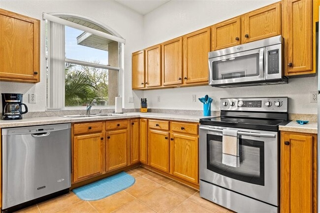 Photo - 1081 1st St SW