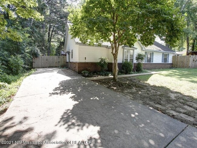 7114 Alexander Dr
