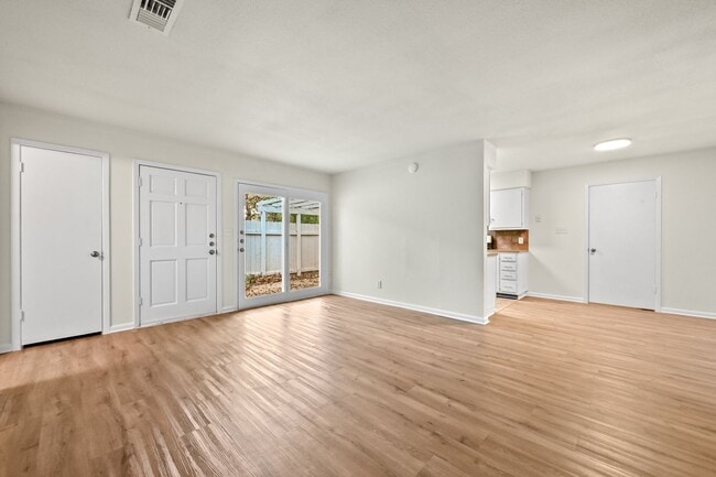 Photo - 2210 Quarry Rd Unit B