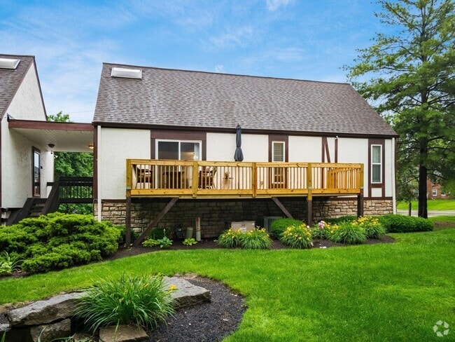 Building Photo - 1589 Arlington Ave Rental