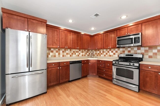 Photo - 19 Cottonwood St