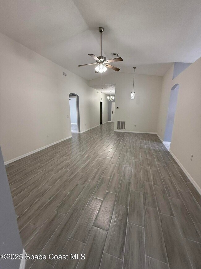 Photo - 209 Grand Preserve Way