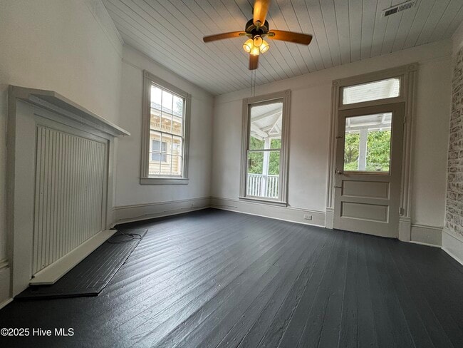 Photo - 412 N 5th Ave