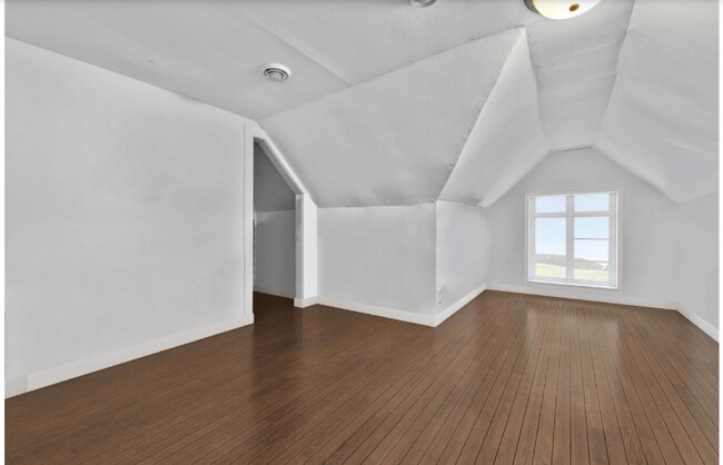 Photo - 164 S Washington St Unit 4