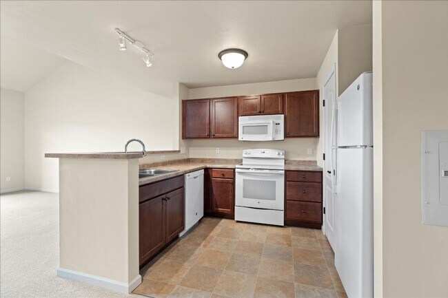 Photo - Broadway Commons LLC