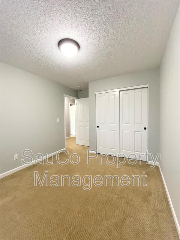 Building Photo - 5246 SE Redberry Pl