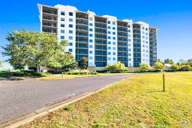 Building Photo - 645 Lost Key Dr Unit 202D