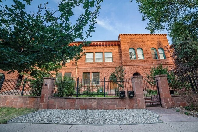 Photo - 1454 N Pennsylvania St Unit B