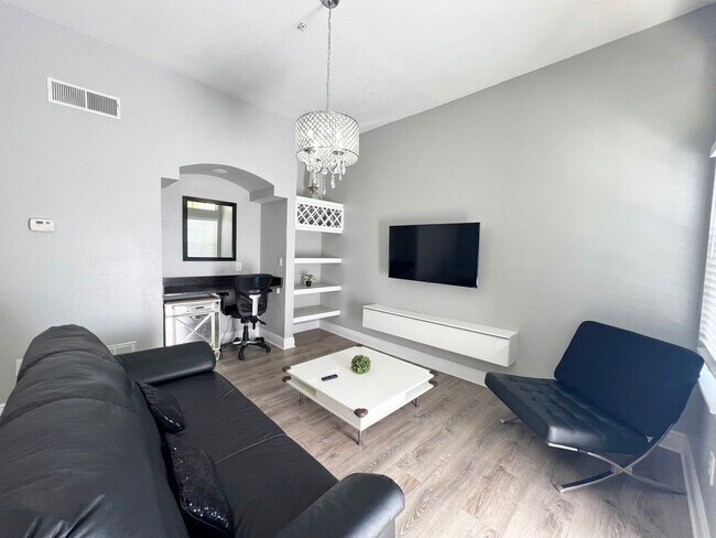 Photo - 7220 Westpointe Blvd