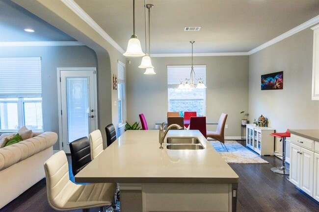 Photo - 12304 Terraza Cir