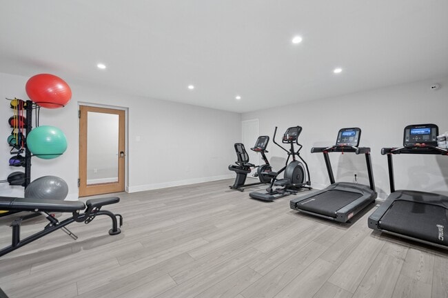 Photo - Longwood Manor