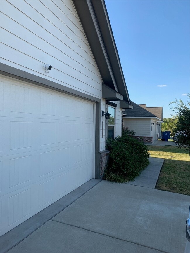 Photo - 108 Dove Landing Ct