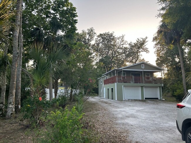 Photo - 290 S Old Kings Rd