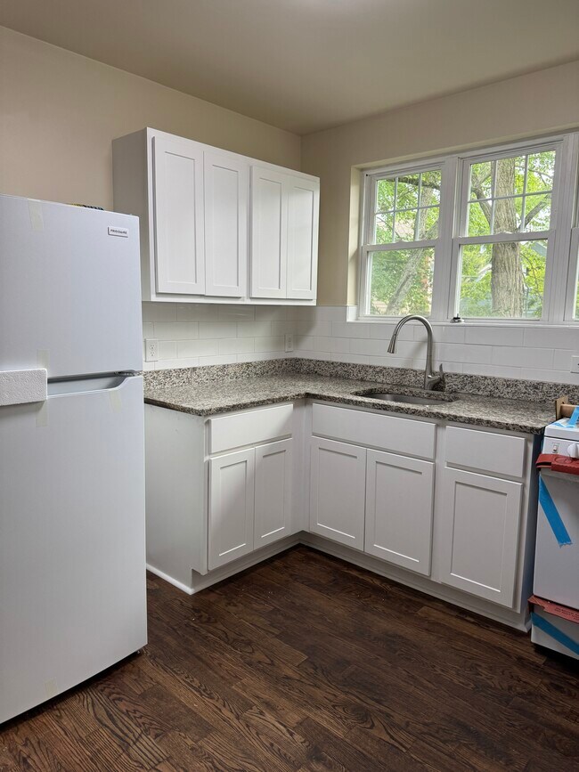6015 Dryden Ave Unit 2