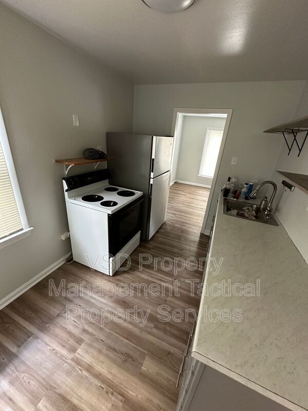 Photo - 12304 Kirton Ave