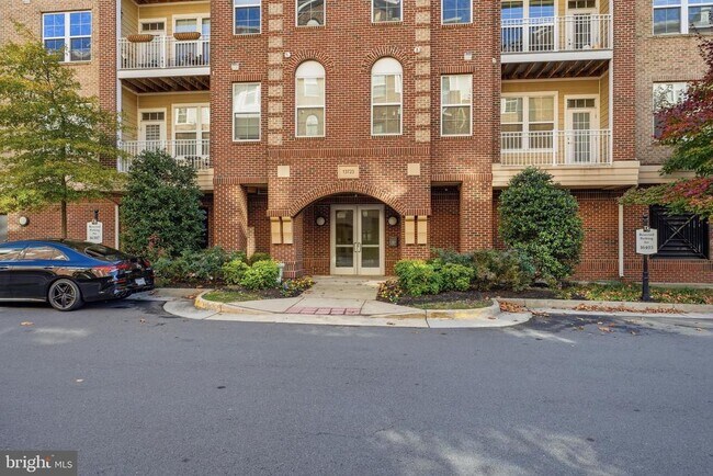 Building Photo - 13723 Neil Armstrong Ave Unit 505