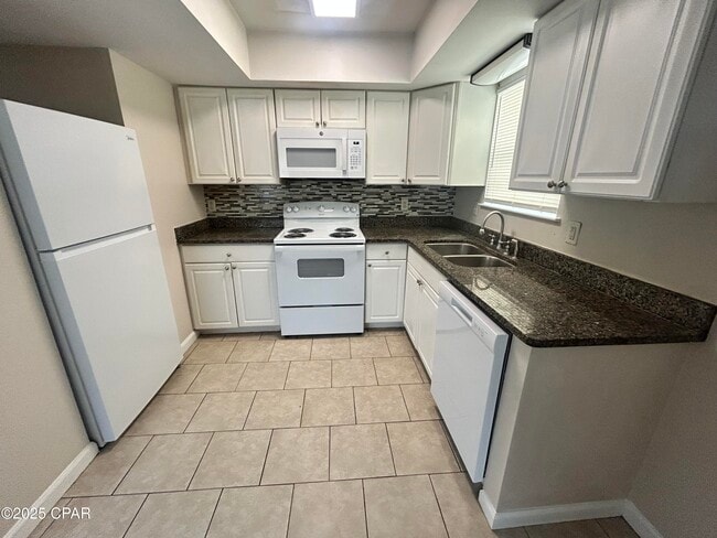 Photo - 3914 E 11th St Unit 301